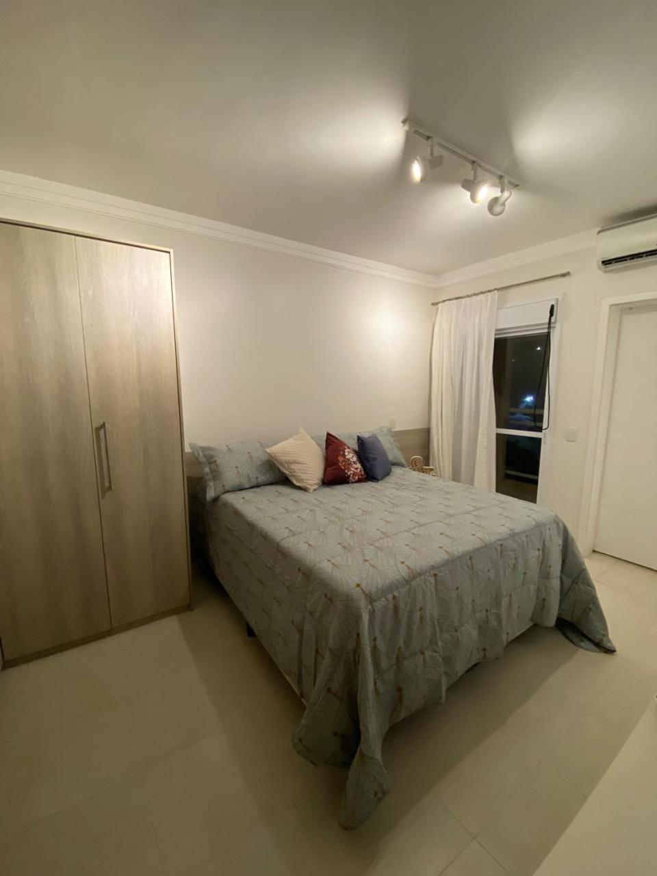 Charmoso No Apartamento